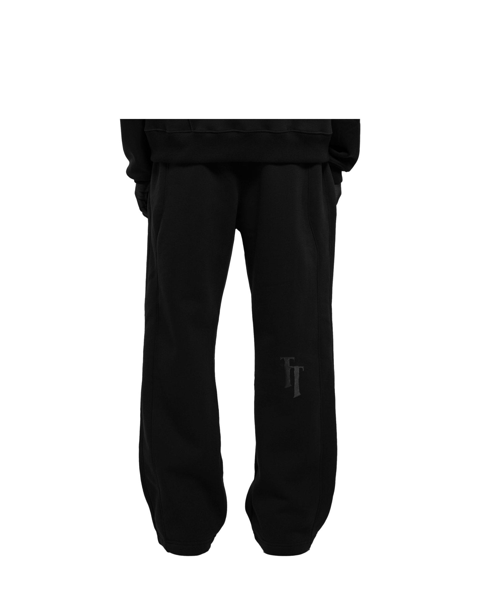 EVERYDAY TRACKPANTS BLACK ON BLACK - theonesclo